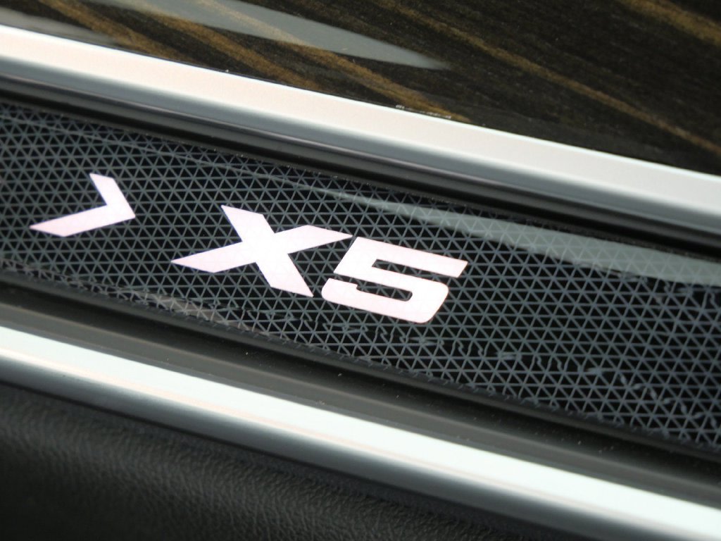 Thumbnail: 2024 BMW X5 - 32