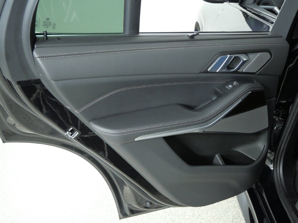 Thumbnail: 2024 BMW X5 - 37