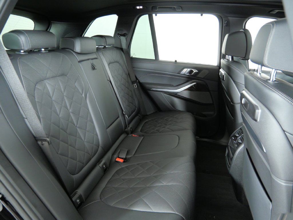 Thumbnail: 2024 BMW X5 - 34