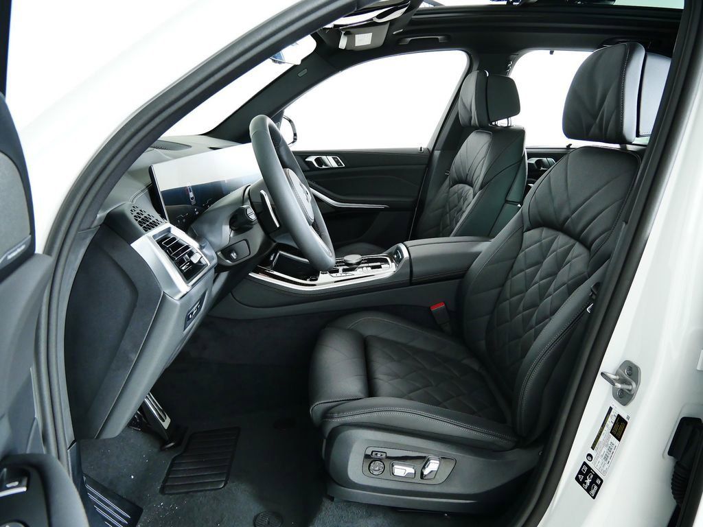 Thumbnail: 2026 BMW X5 - 36