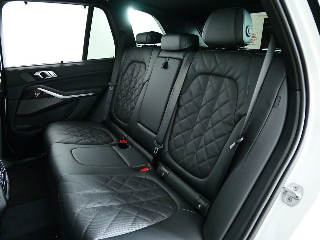 Thumbnail: 2026 BMW X5 - 34