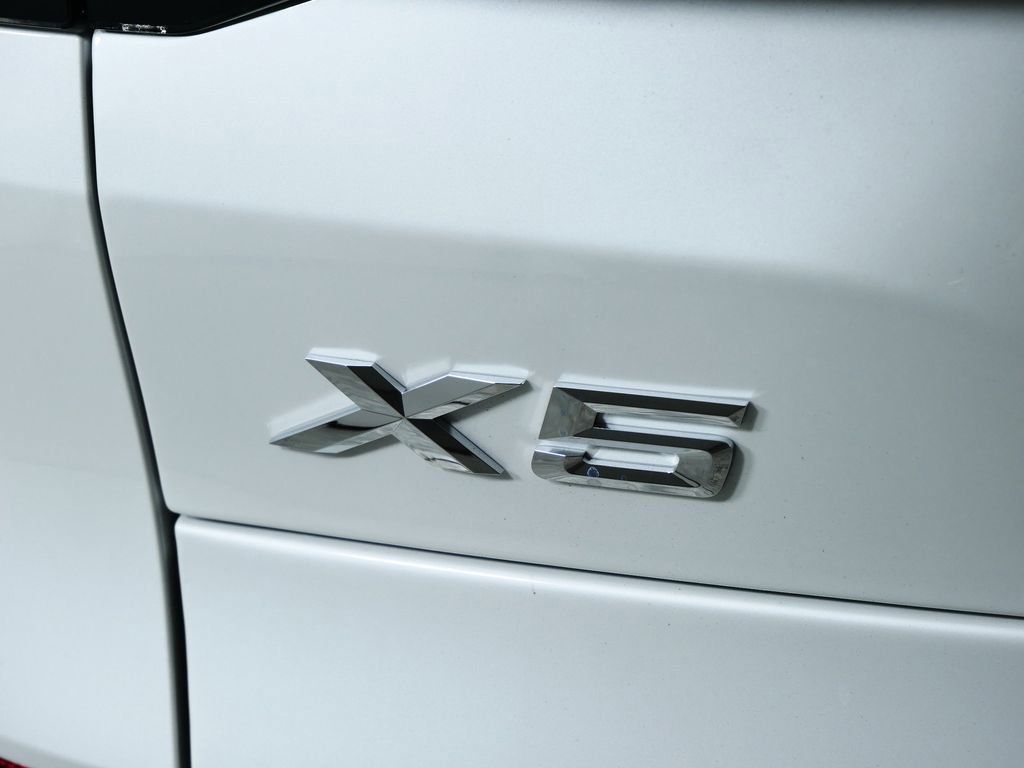Thumbnail: 2026 BMW X5 - 22