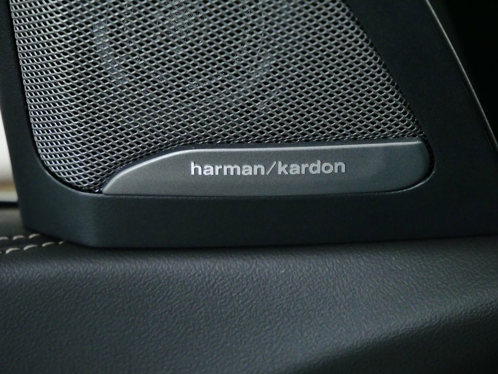 Thumbnail: 2026 BMW X5 - 14