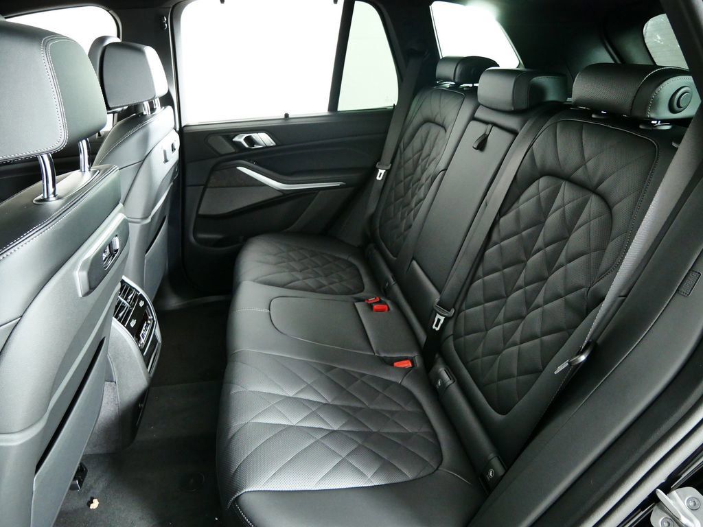 Thumbnail: 2026 BMW X5 - 35