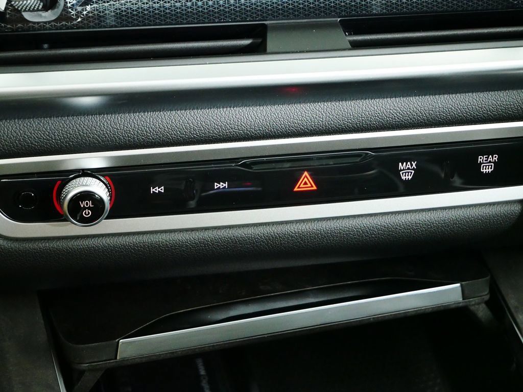 Thumbnail: 2026 BMW X5 - 46