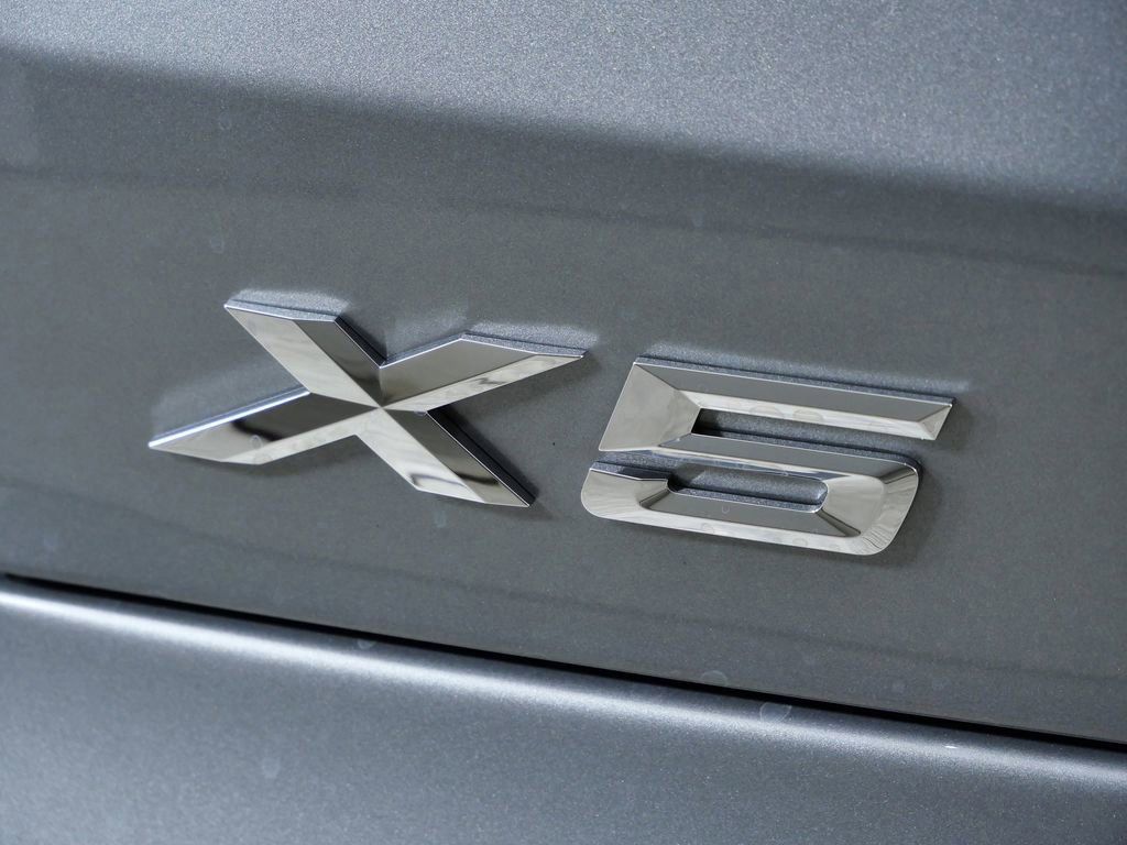 Thumbnail: 2026 BMW X5 - 23
