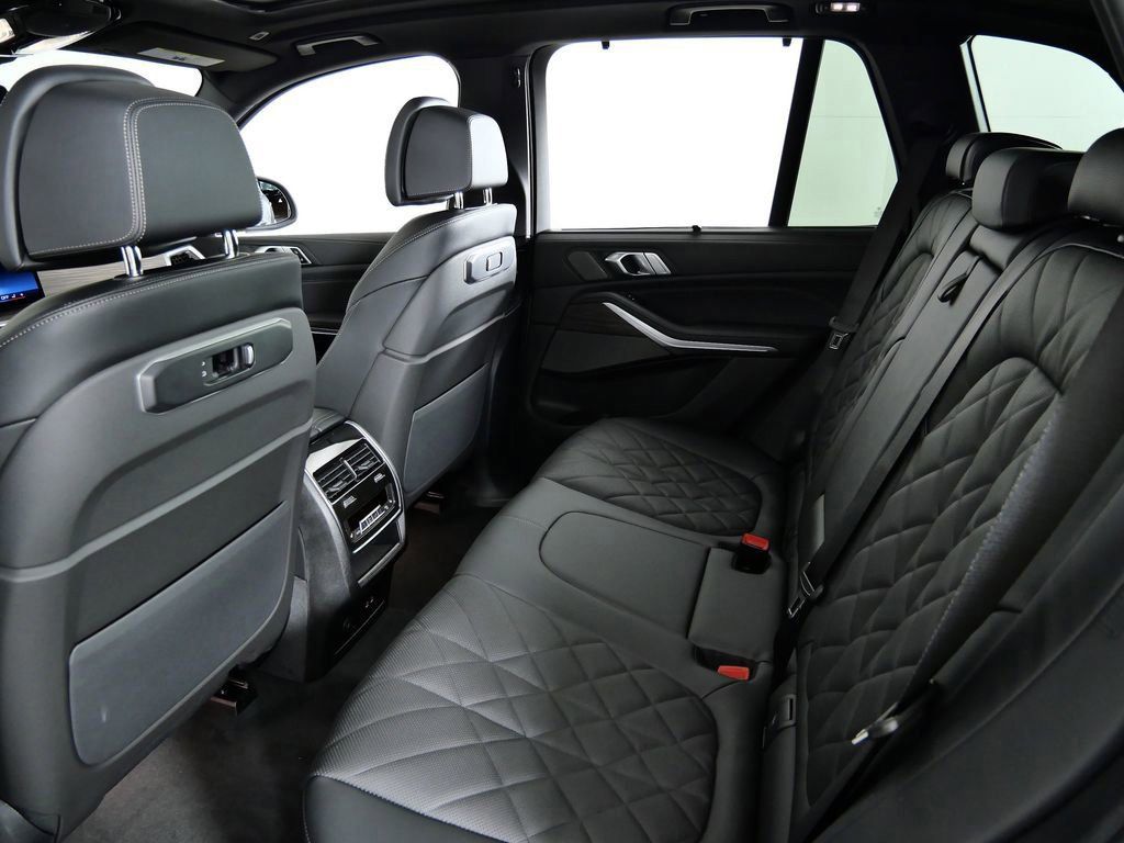 Thumbnail: 2026 BMW X5 - 36