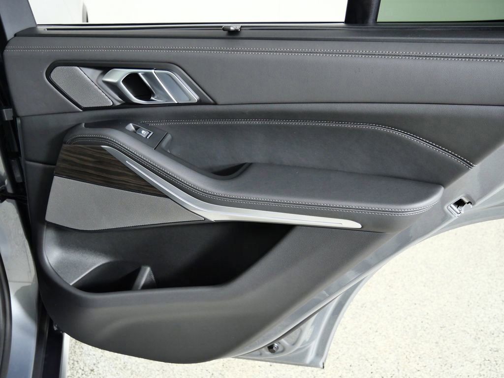 Thumbnail: 2026 BMW X5 - 31