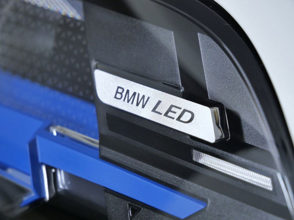 Thumbnail: 2026 BMW X5 - 7