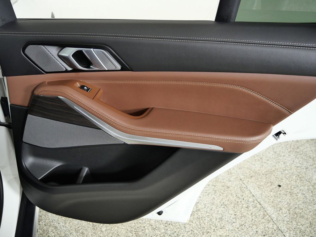 Thumbnail: 2026 BMW X5 - 31