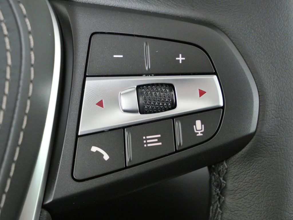 Thumbnail: 2026 BMW X5 - 44