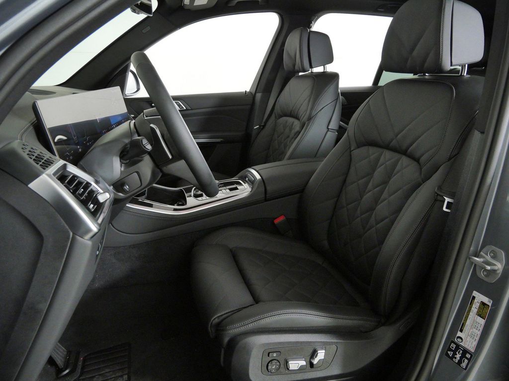 Thumbnail: 2026 BMW X5 - 39