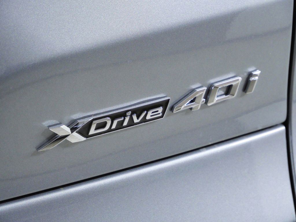 Thumbnail: 2026 BMW X5 - 21