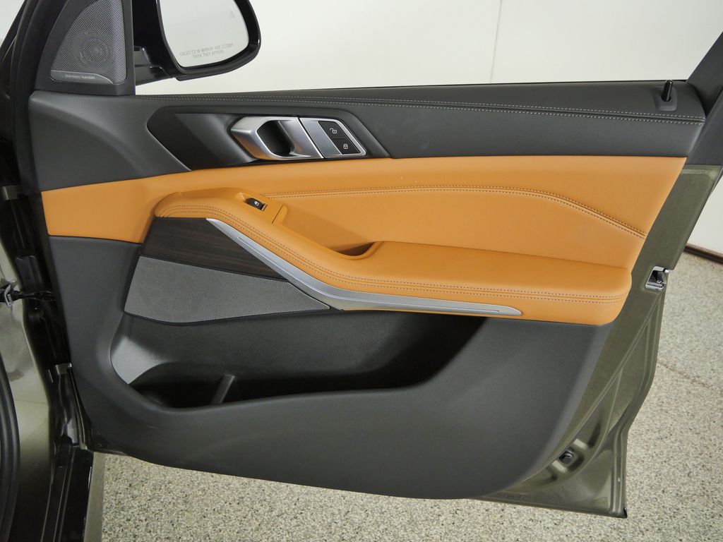 Thumbnail: 2024 BMW X5 - 29