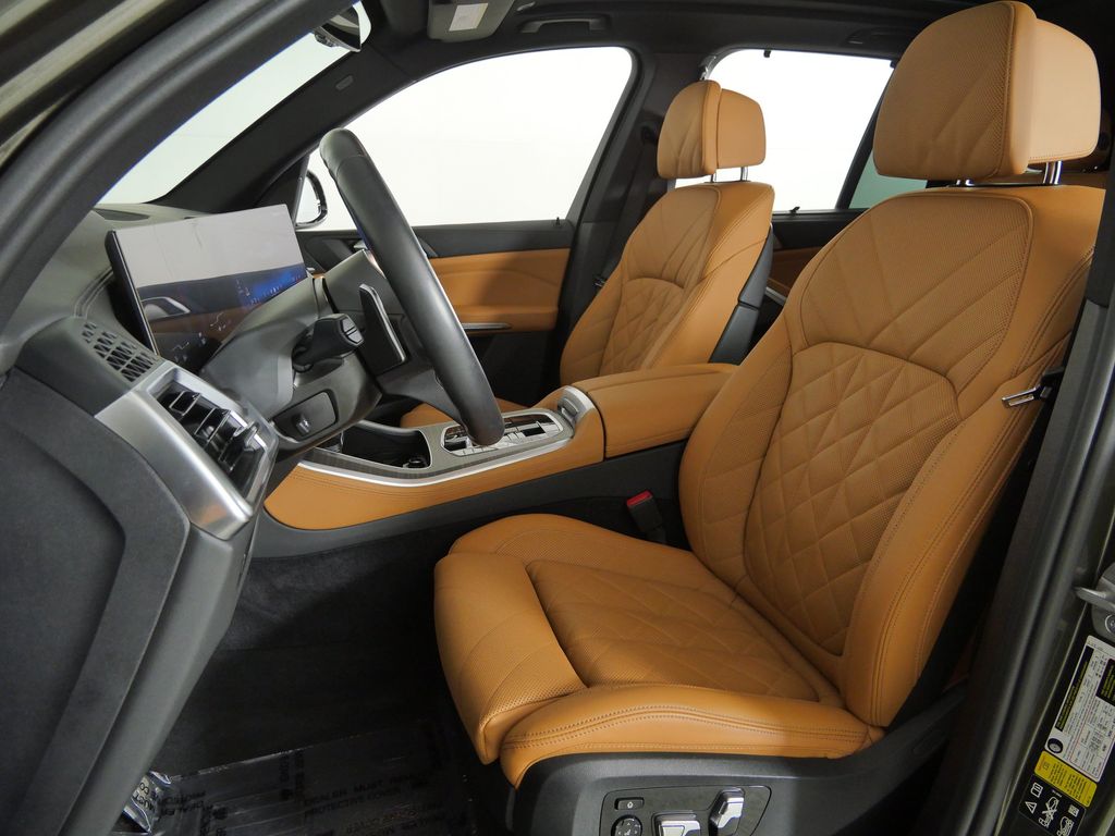 Thumbnail: 2024 BMW X5 - 42