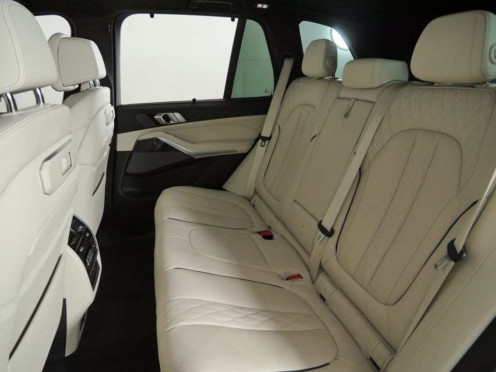 Thumbnail: 2025 BMW X5 - 39