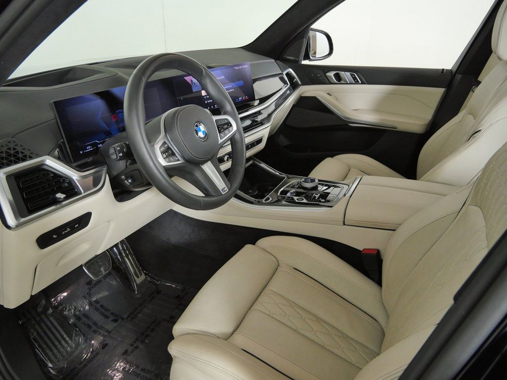 Thumbnail: 2025 BMW X5 - 41