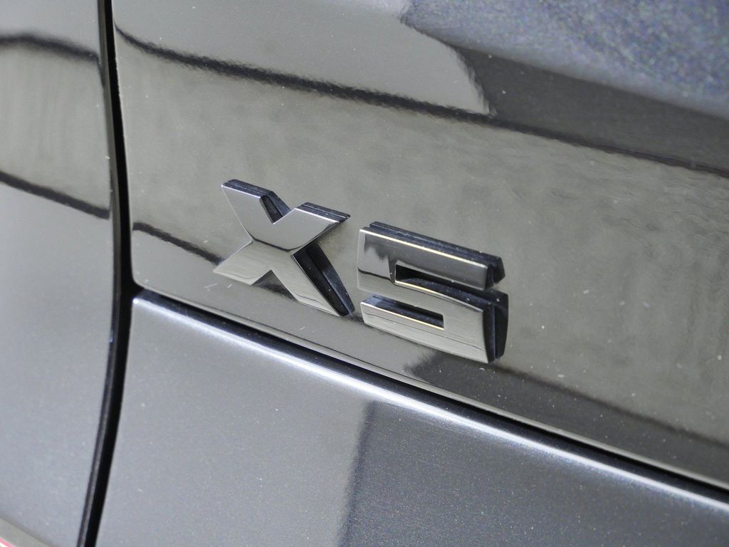 Thumbnail: 2025 BMW X5 - 23