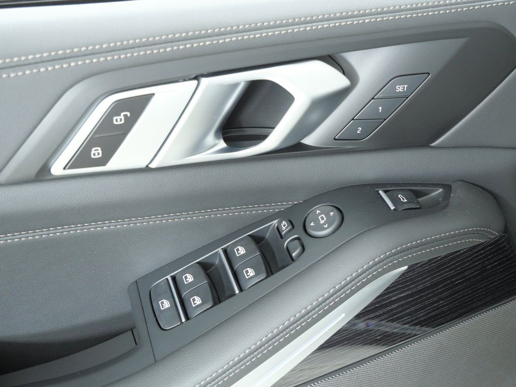 Thumbnail: 2025 BMW X5 - 42