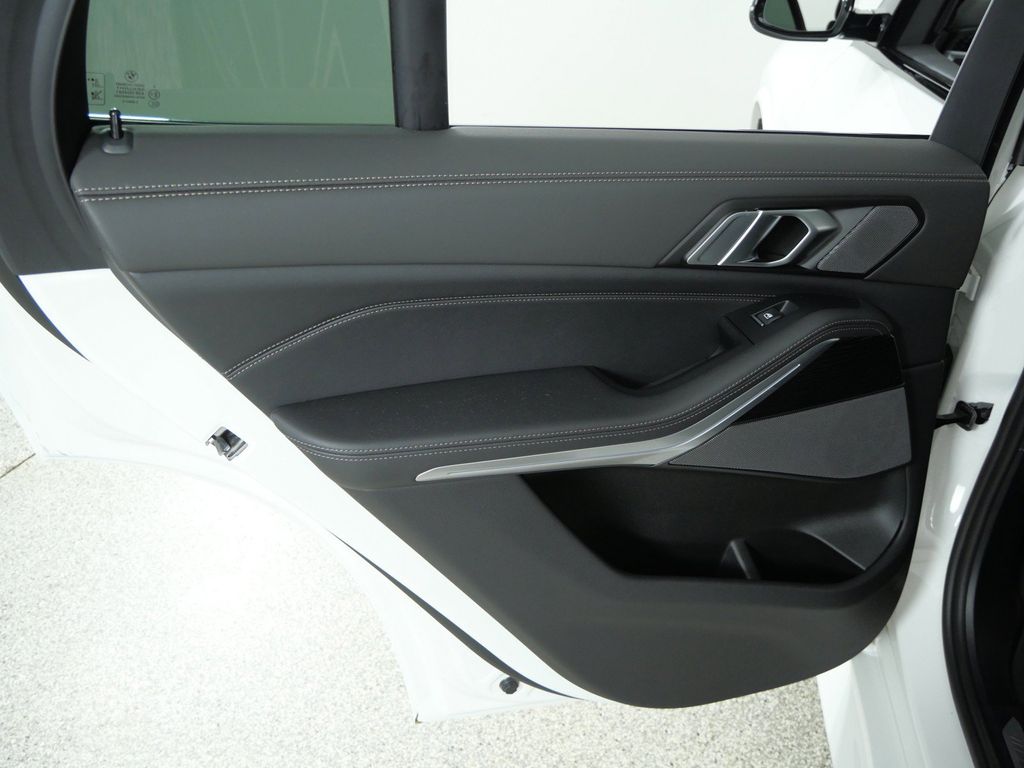 Thumbnail: 2025 BMW X5 - 36