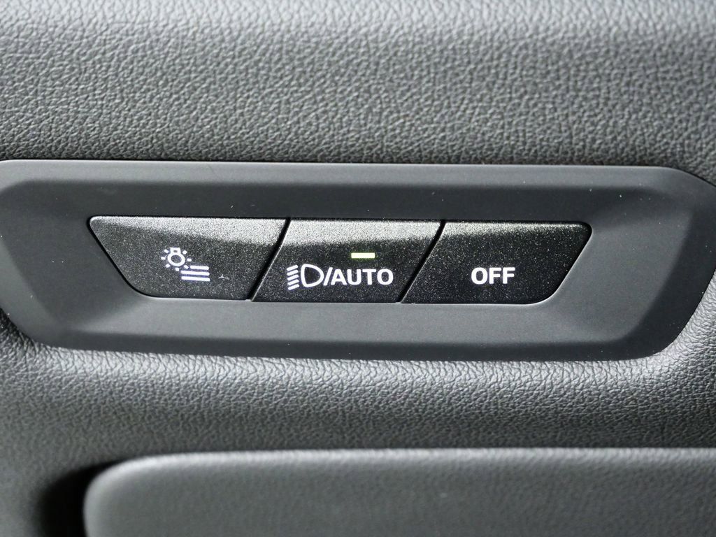 Thumbnail: 2026 BMW X5 - 47