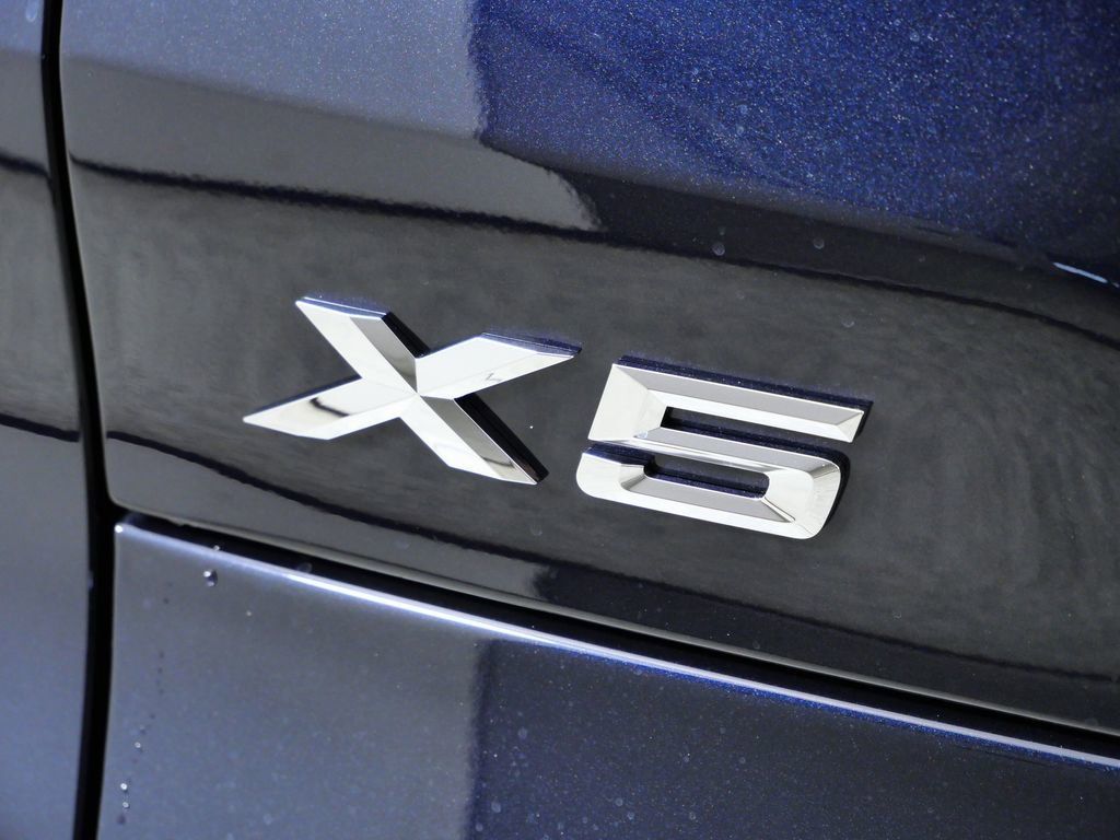 Thumbnail: 2026 BMW X5 - 25