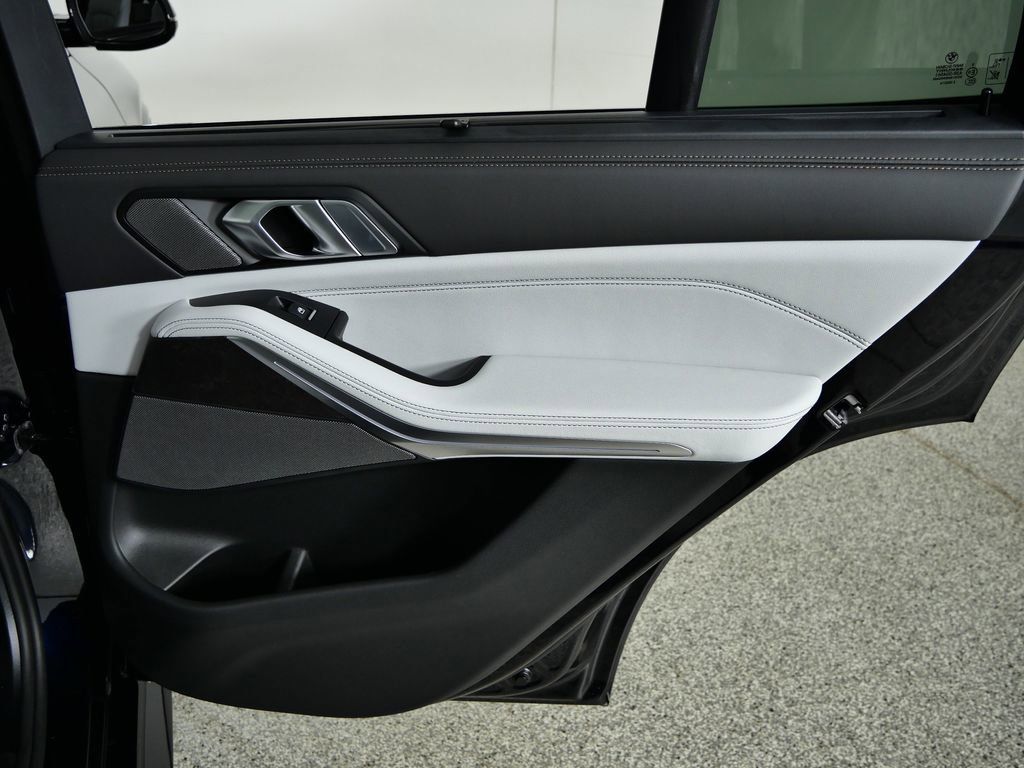 Thumbnail: 2026 BMW X5 - 34