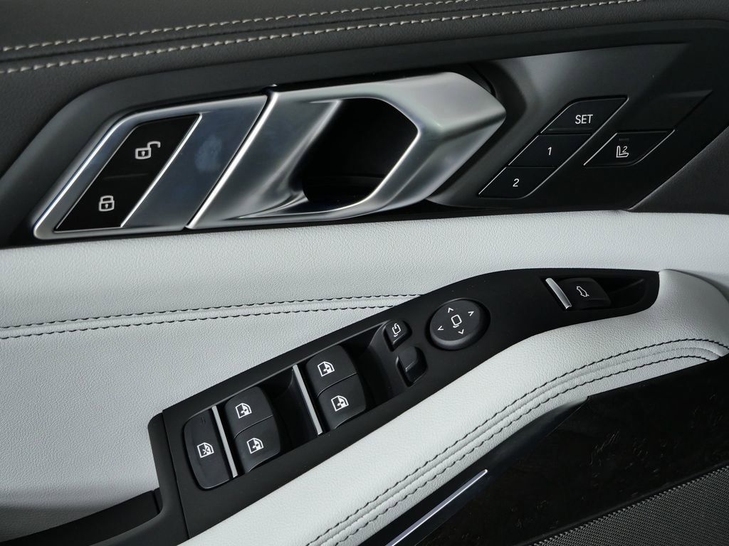 Thumbnail: 2026 BMW X5 - 44