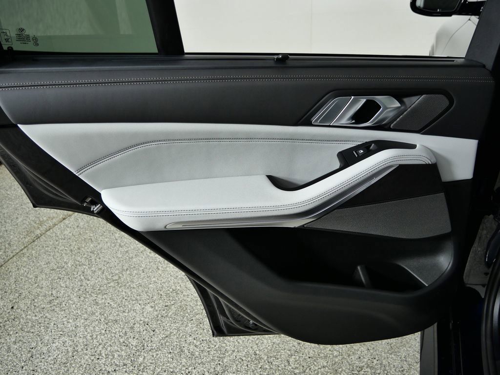 Thumbnail: 2026 BMW X5 - 38