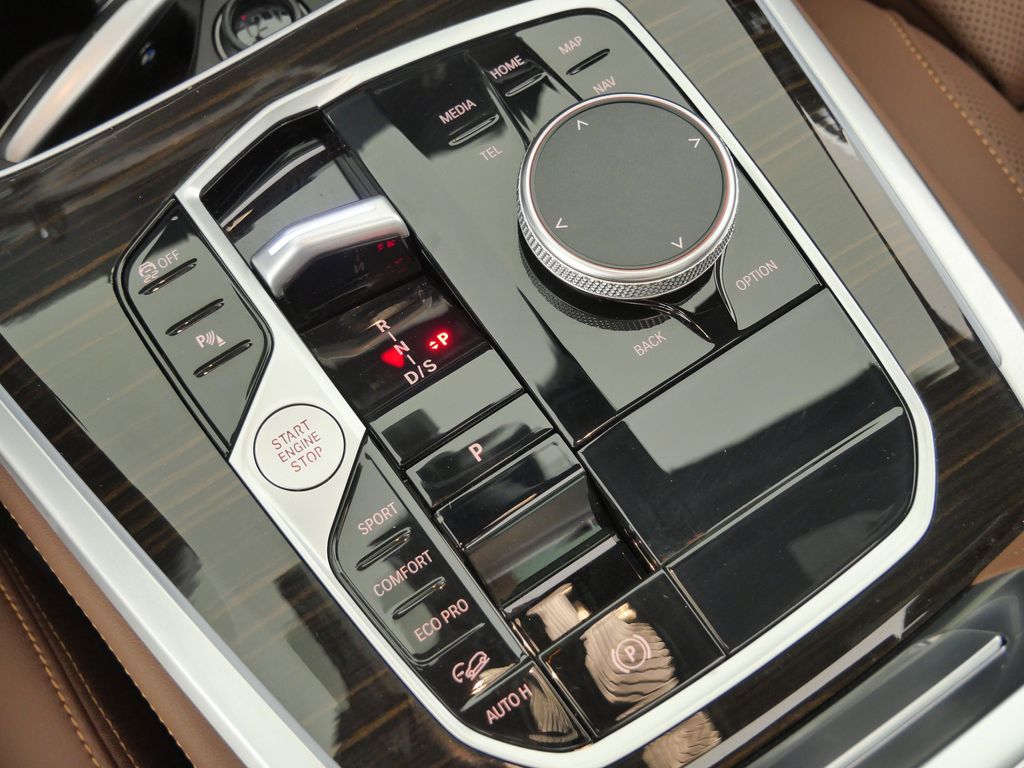 Thumbnail: 2024 BMW X5 - 13