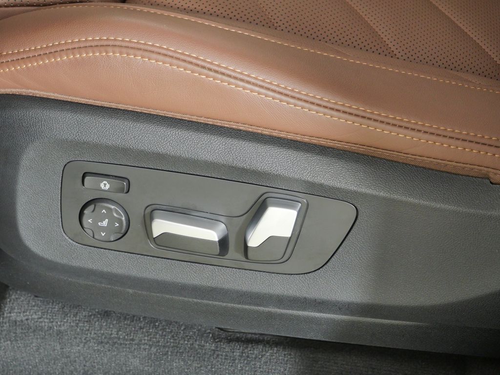 Thumbnail: 2024 BMW X5 - 44