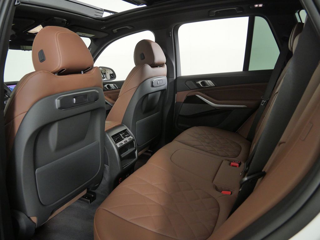Thumbnail: 2024 BMW X5 - 38