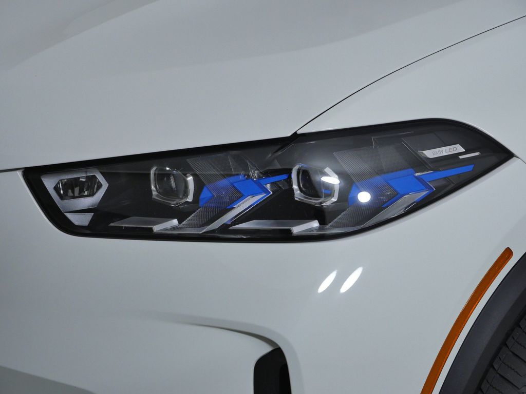 Thumbnail: 2024 BMW X5 - 18