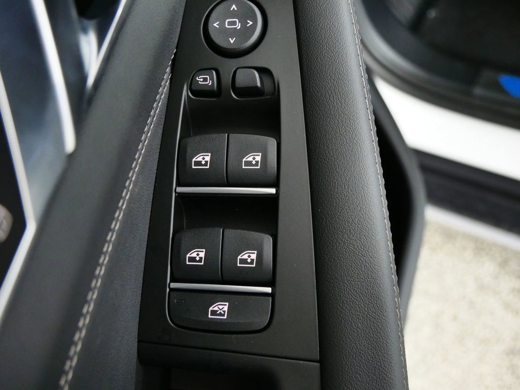 Thumbnail: 2026 BMW X5 - 38