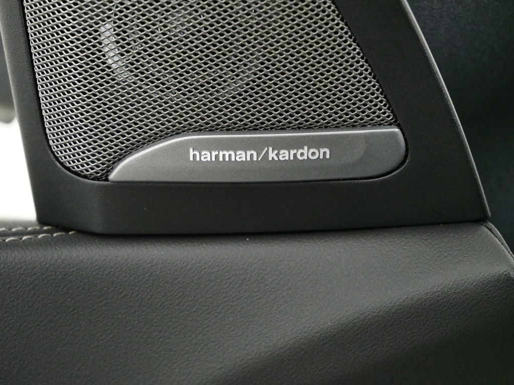 Thumbnail: 2026 BMW X5 - 16