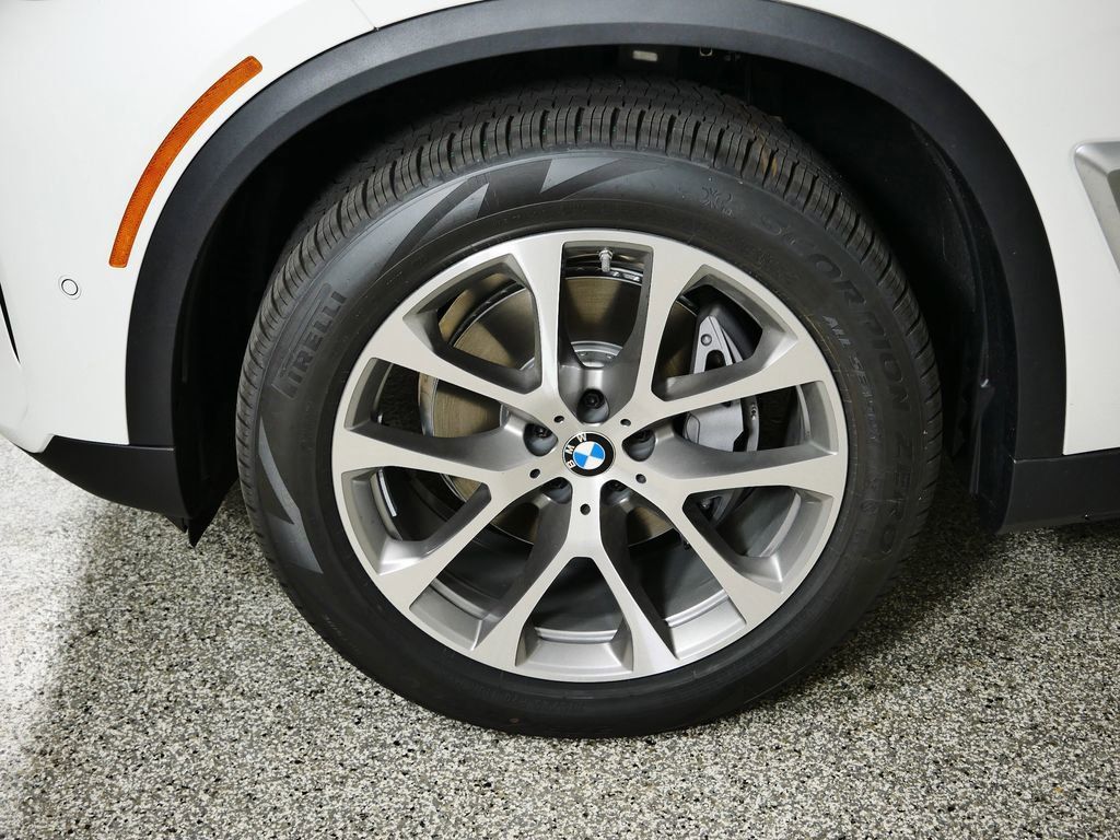 Thumbnail: 2026 BMW X5 - 28