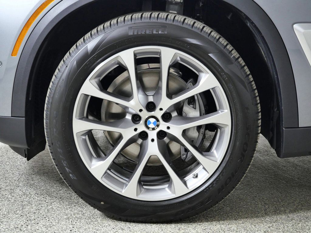 Thumbnail: 2026 BMW X5 - 26