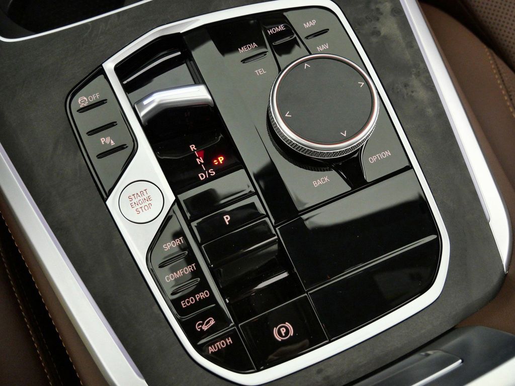 Thumbnail: 2026 BMW X5 - 13
