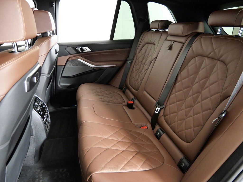 Thumbnail: 2026 BMW X5 - 38