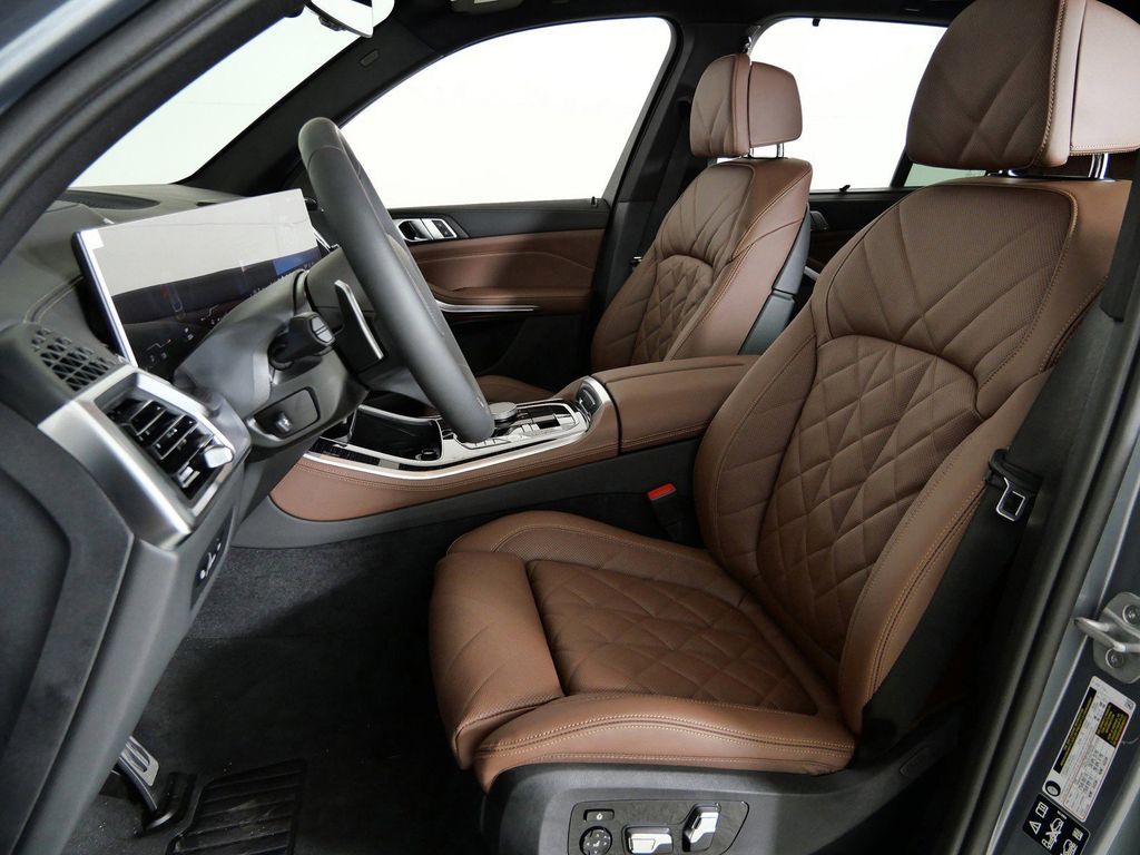 Thumbnail: 2026 BMW X5 - 40