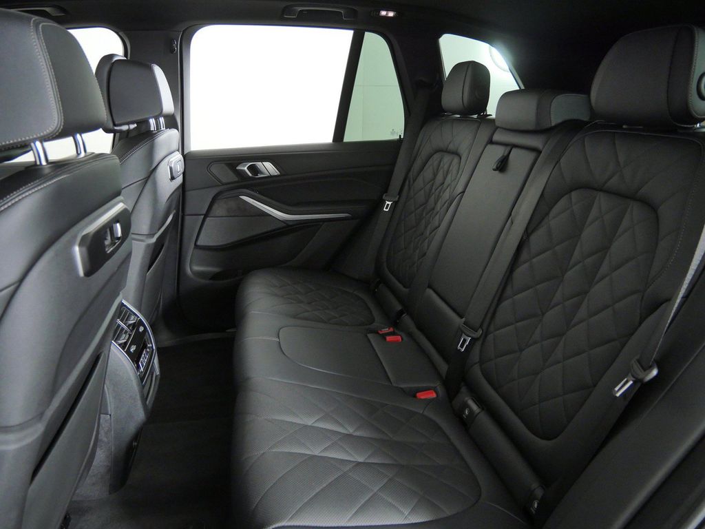 Thumbnail: 2024 BMW X5 - 39