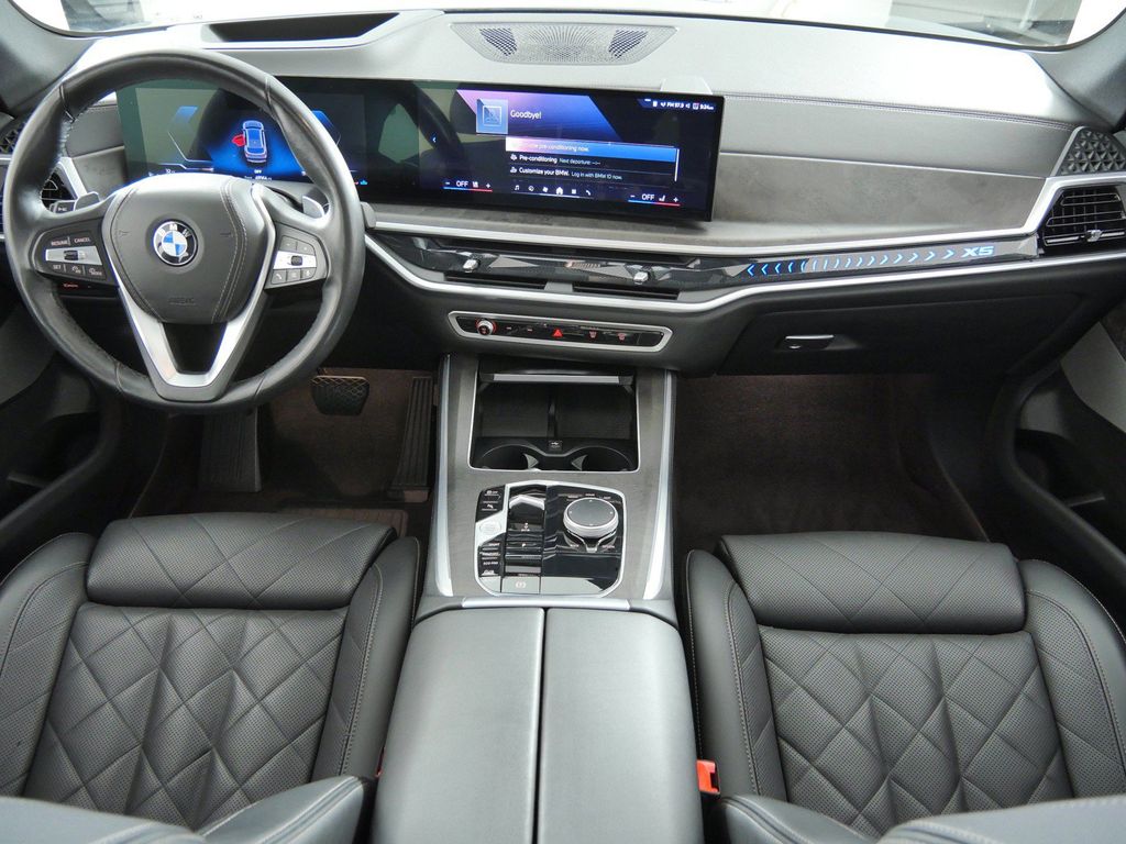 Thumbnail: 2024 BMW X5 - 2