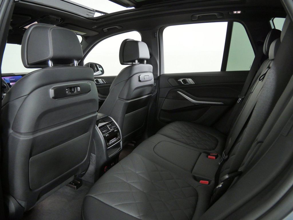 Thumbnail: 2024 BMW X5 - 38