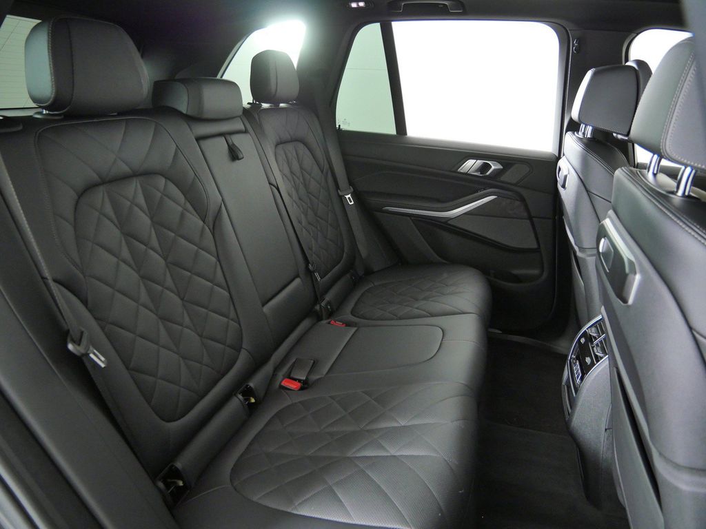 Thumbnail: 2024 BMW X5 - 34
