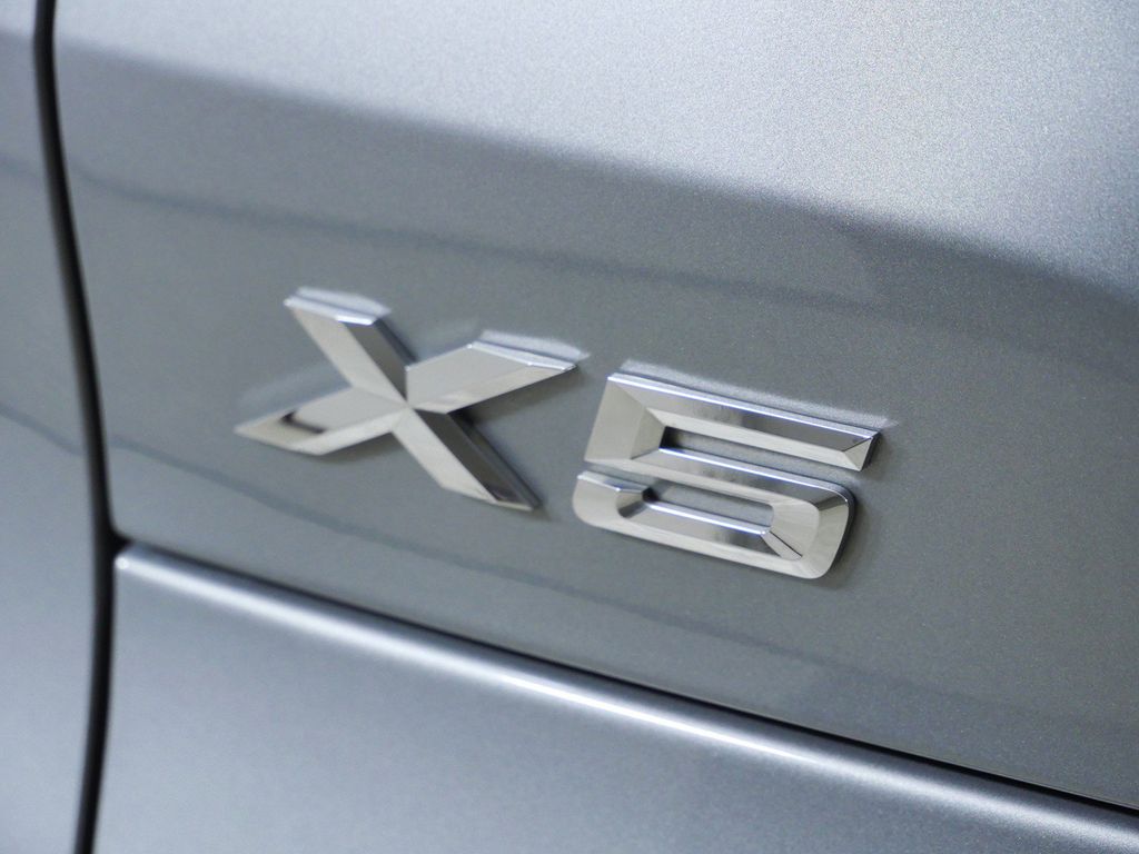 Thumbnail: 2024 BMW X5 - 24