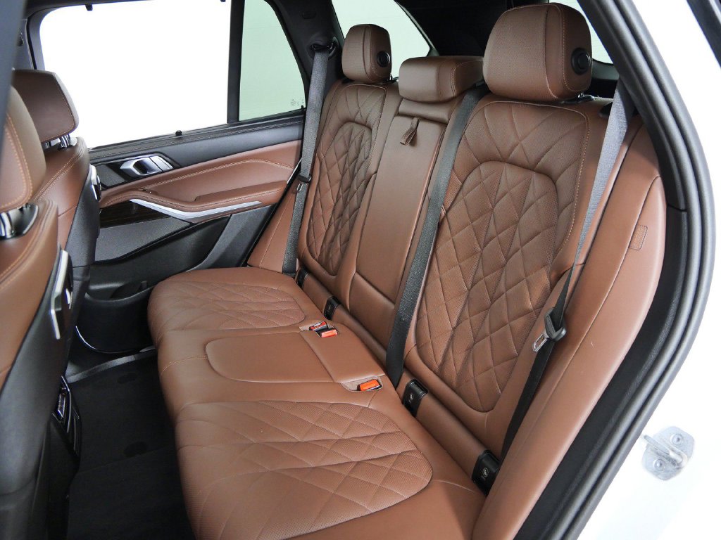 Thumbnail: 2025 BMW X5 - 33