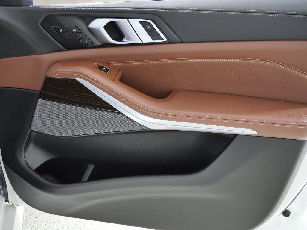 Thumbnail: 2025 BMW X5 - 28