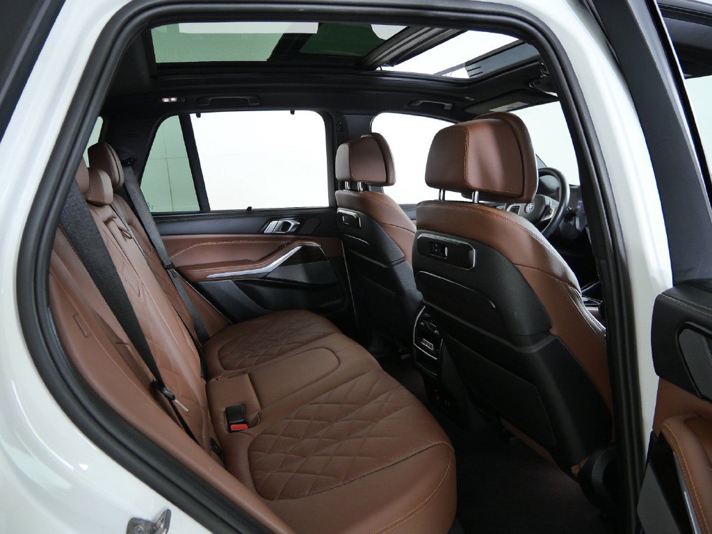 Thumbnail: 2025 BMW X5 - 12
