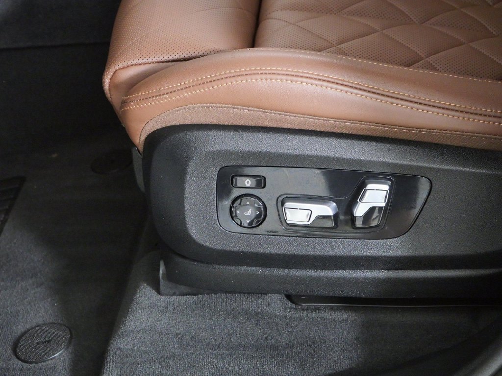 Thumbnail: 2025 BMW X5 - 40