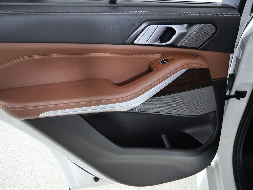 Thumbnail: 2025 BMW X5 - 34